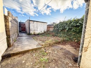 Photo 8- click for photo gallery